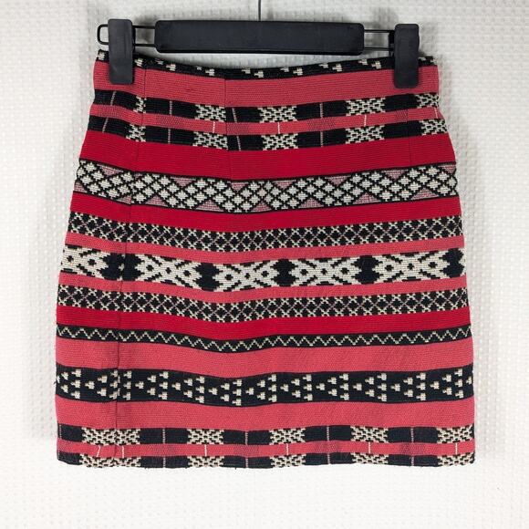 Zara Woman XS Mini Skirt Red Black Jacquard Knit Tribal Geometric Morocco - Picture 2 of 5